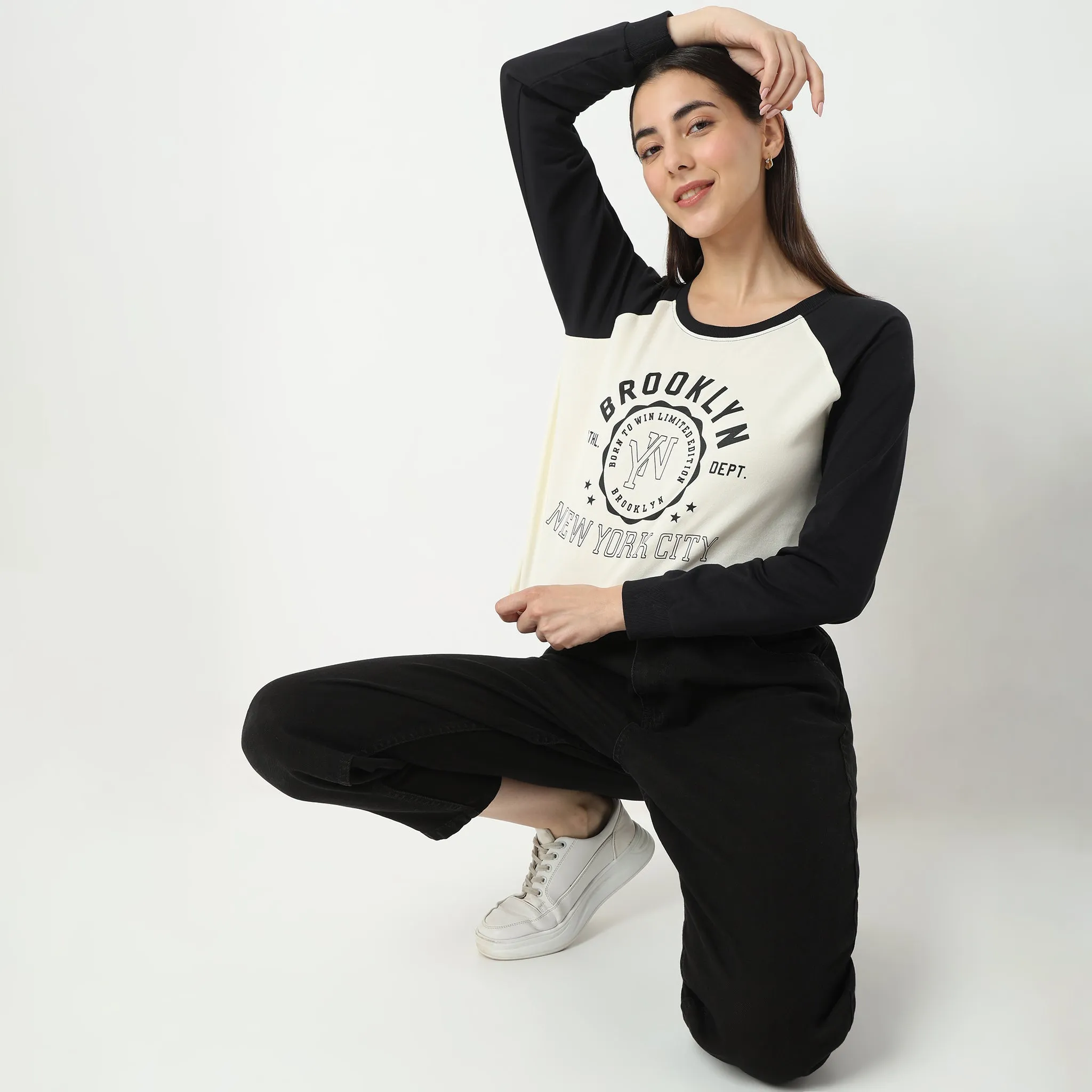 Boxy Fit Graphic Sweatshirt