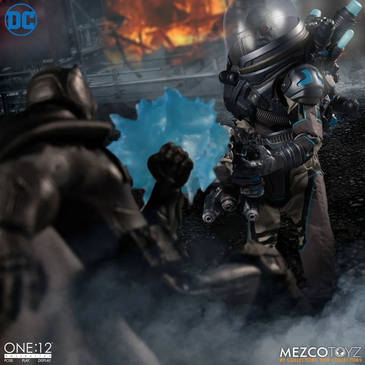 DC Comics Mezco One:12 Collective Deluxe Mr. Freeze