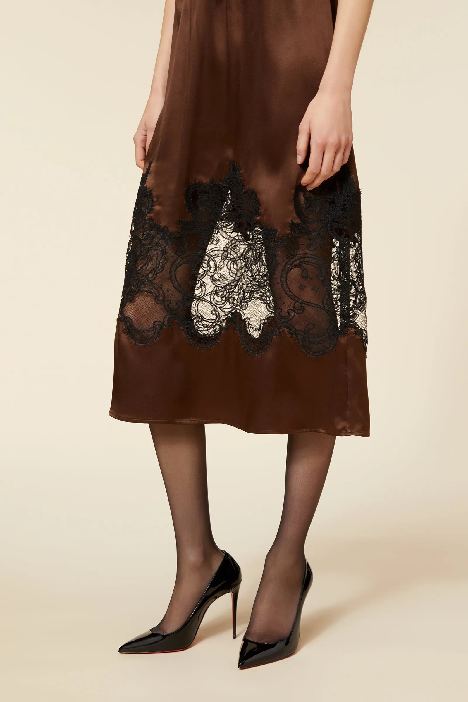 LACE MIDI SKIRT