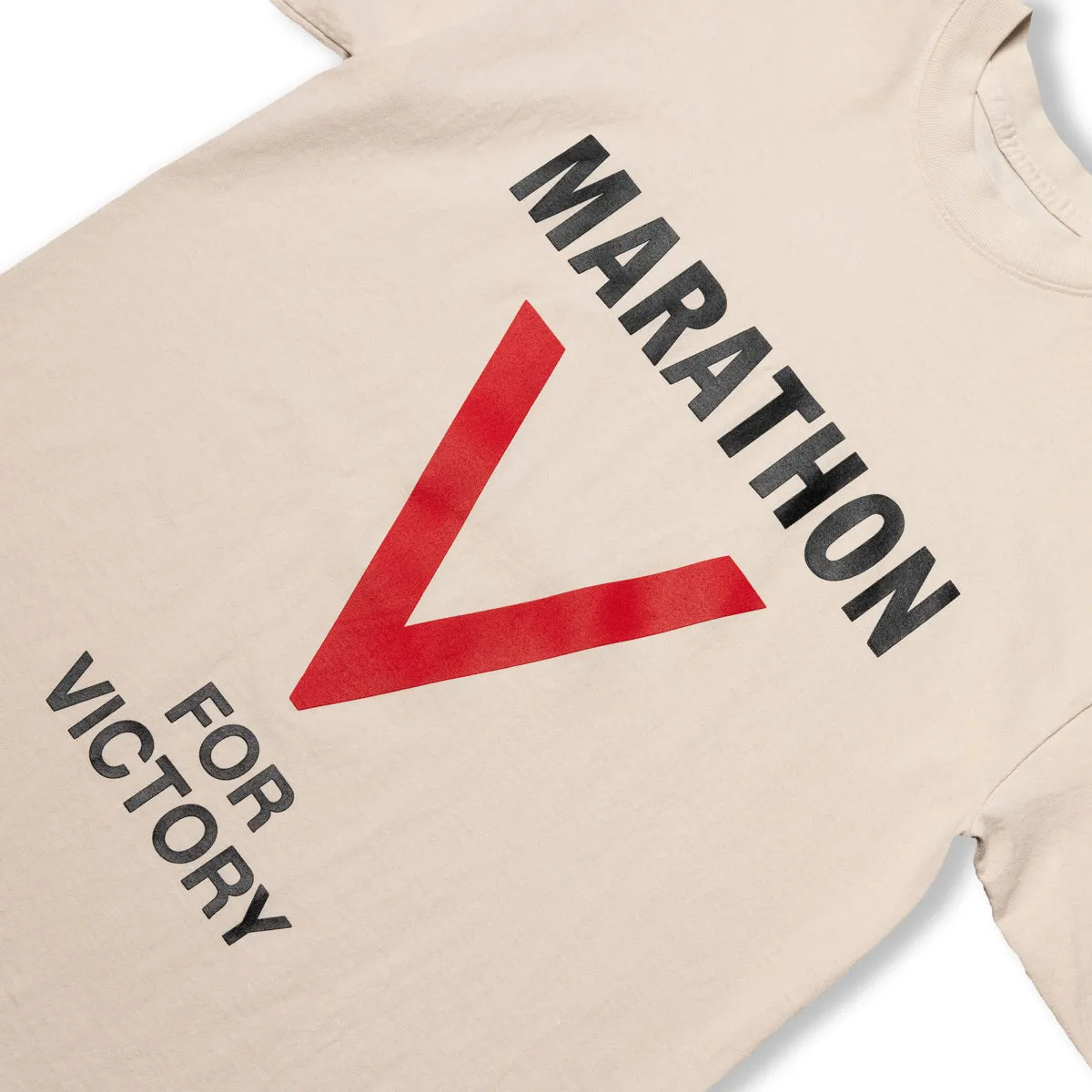 Marathon V For Victory T-Shirt - Creme