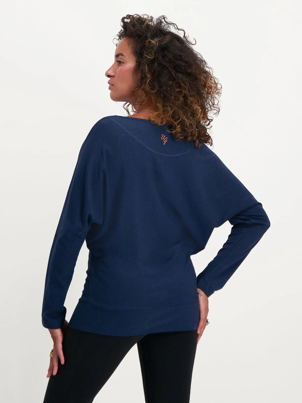 Urban Goddess Budhi Long Sleeve Yoga Top - Midnight