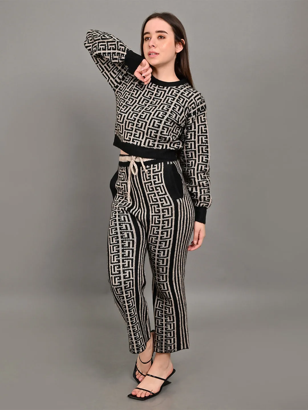 Women Black Knit Co Ord